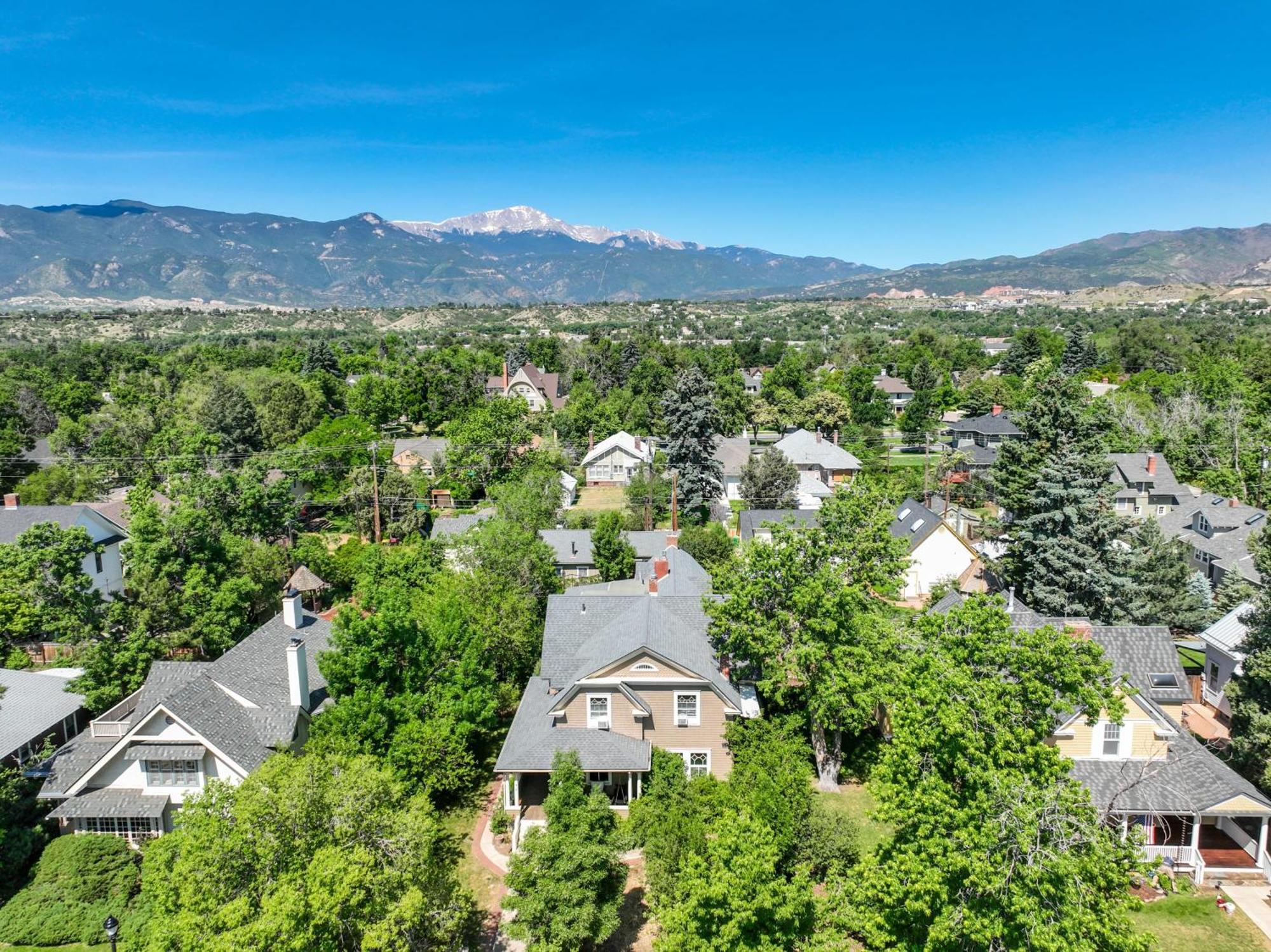 Appartamento Noble Summit Bbq & Fire Pit & Scenic Views Colorado Springs Esterno foto