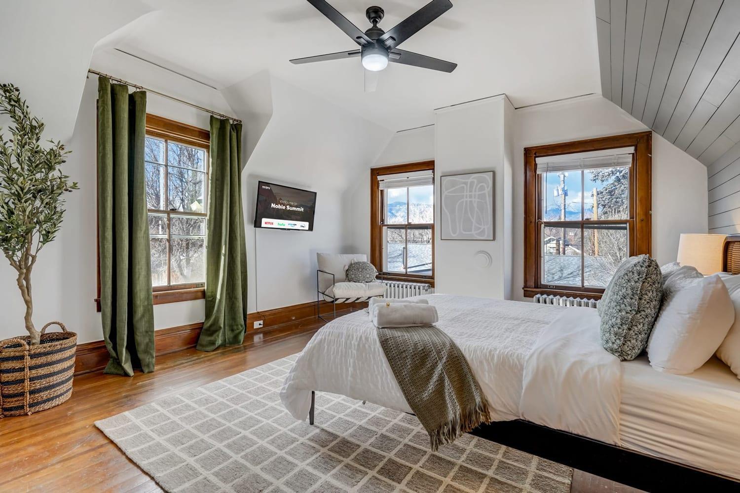 Appartamento Noble Summit Bbq & Fire Pit & Scenic Views Colorado Springs Esterno foto